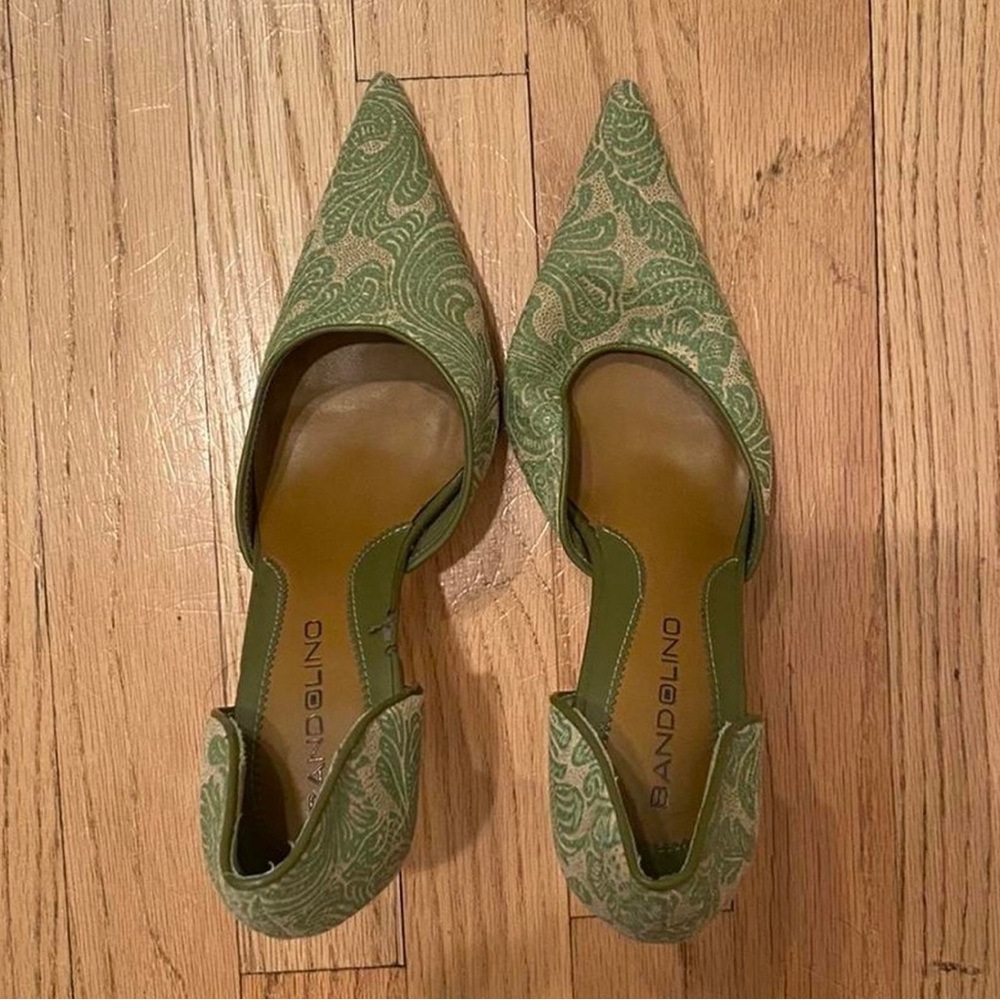 Bandolino green pointed toes